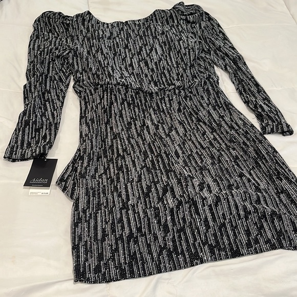 NWT Aidan Mattox Metallic Knit Puff Long Sleeve Sparkly Formal Dress - Size 12 - Picture 13 of 16